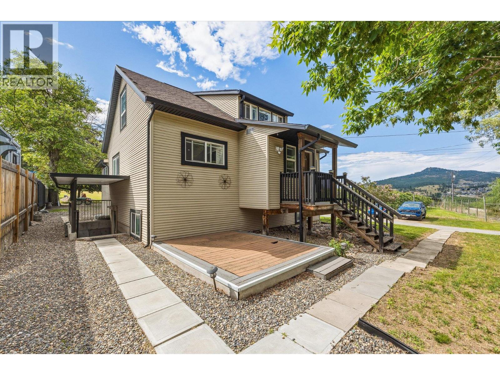 11592 Okanagan Centre Road E