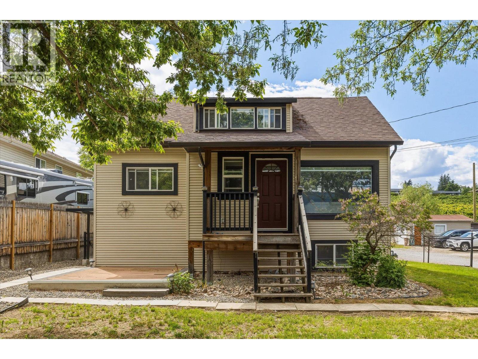 11592 Okanagan Centre Road E
