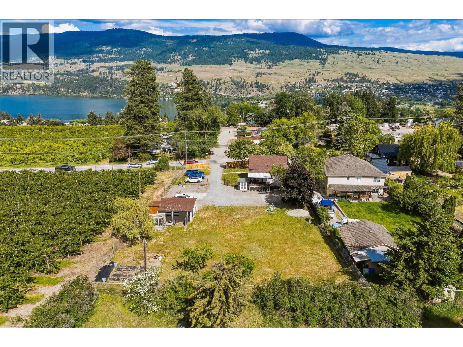 11592 Okanagan Centre Road E