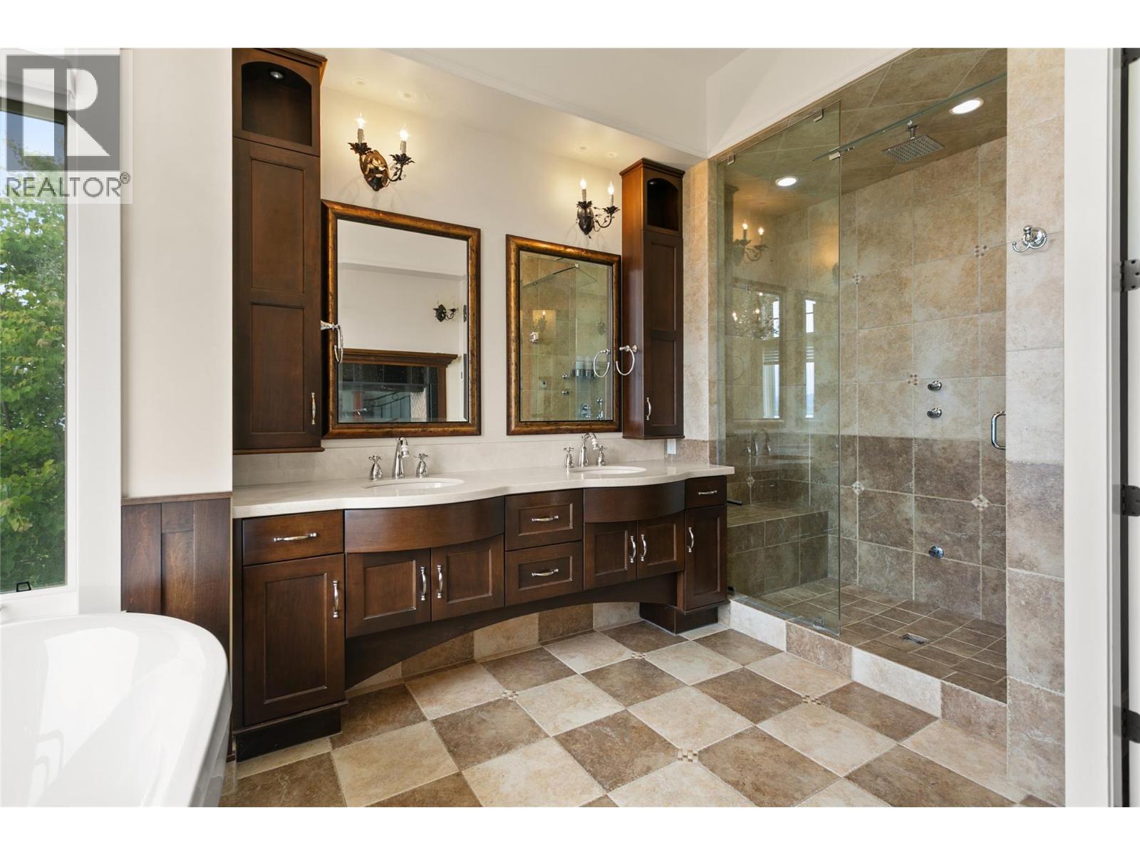 3298 Shiraz Court
