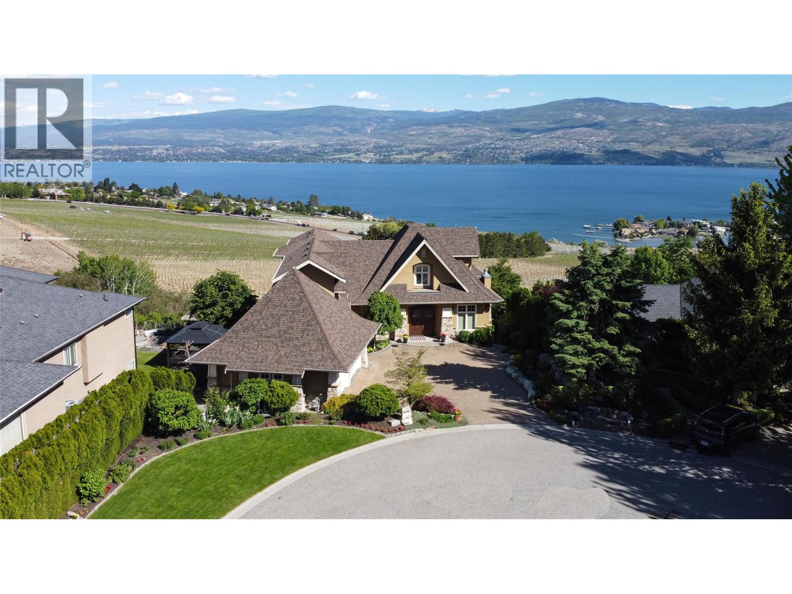 3298 Shiraz Court