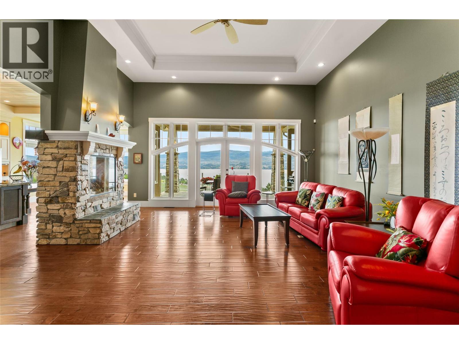 3298 Shiraz Court