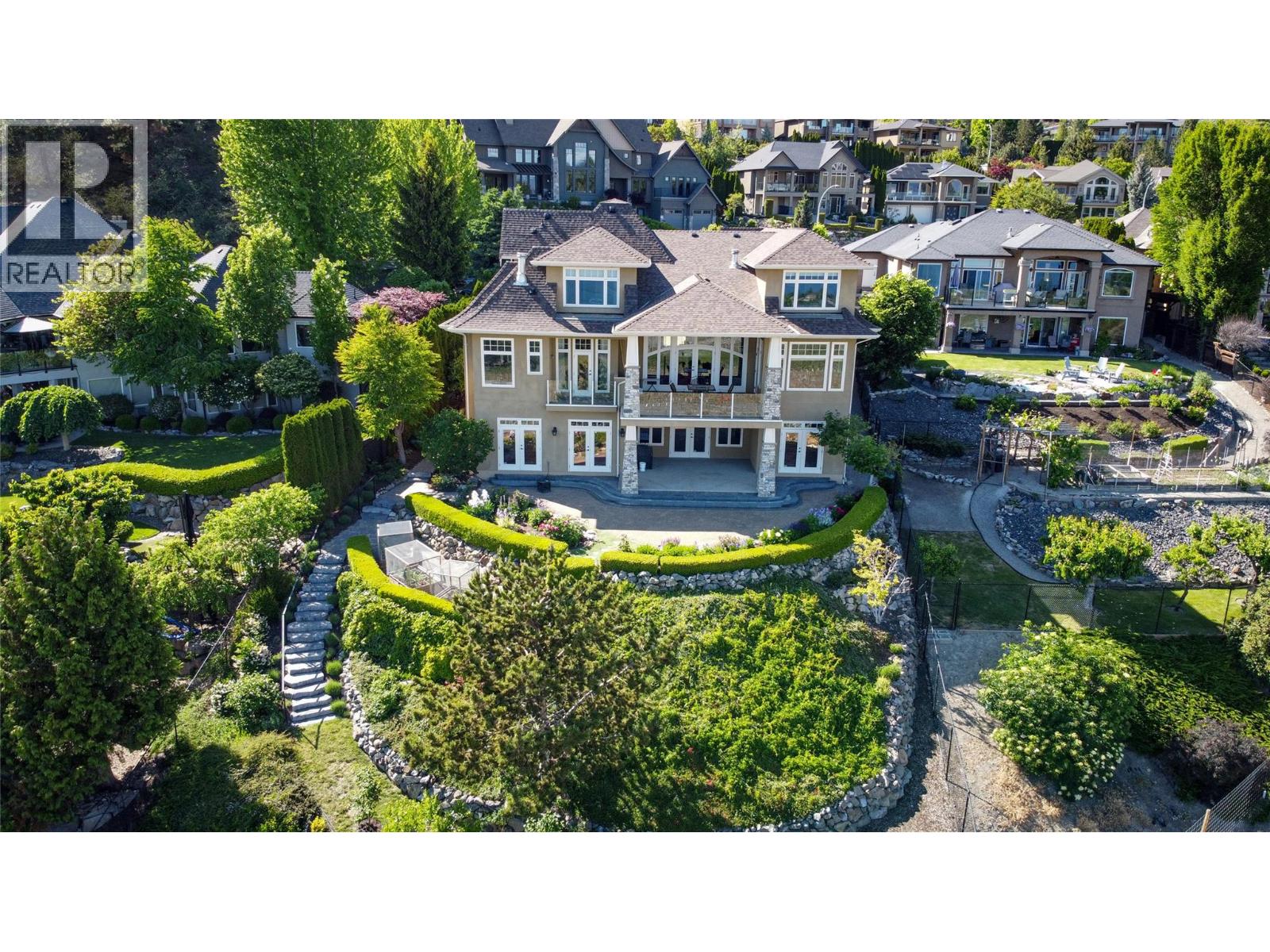 3298 Shiraz Court