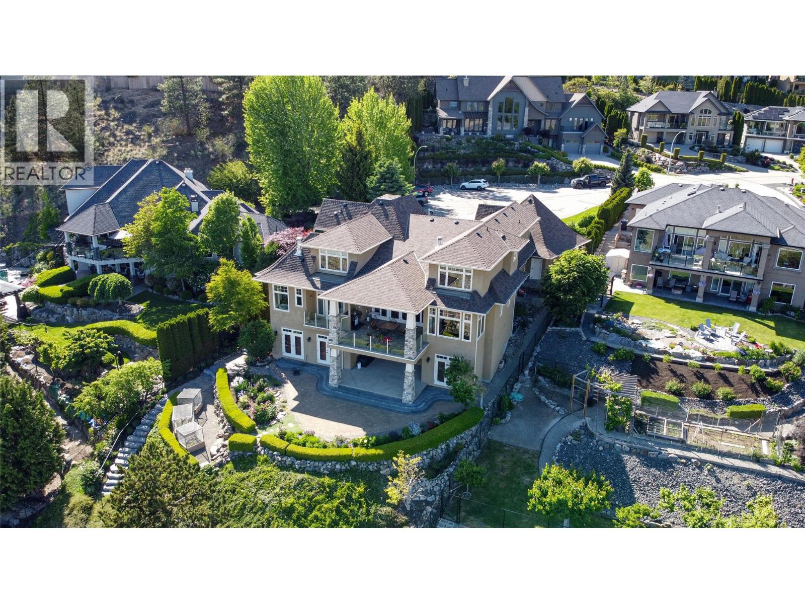 3298 Shiraz Court