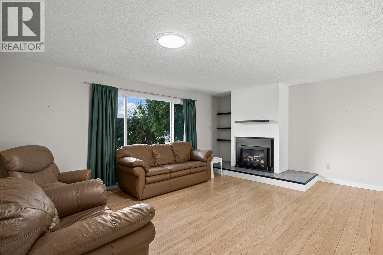 2085 Ruby Road