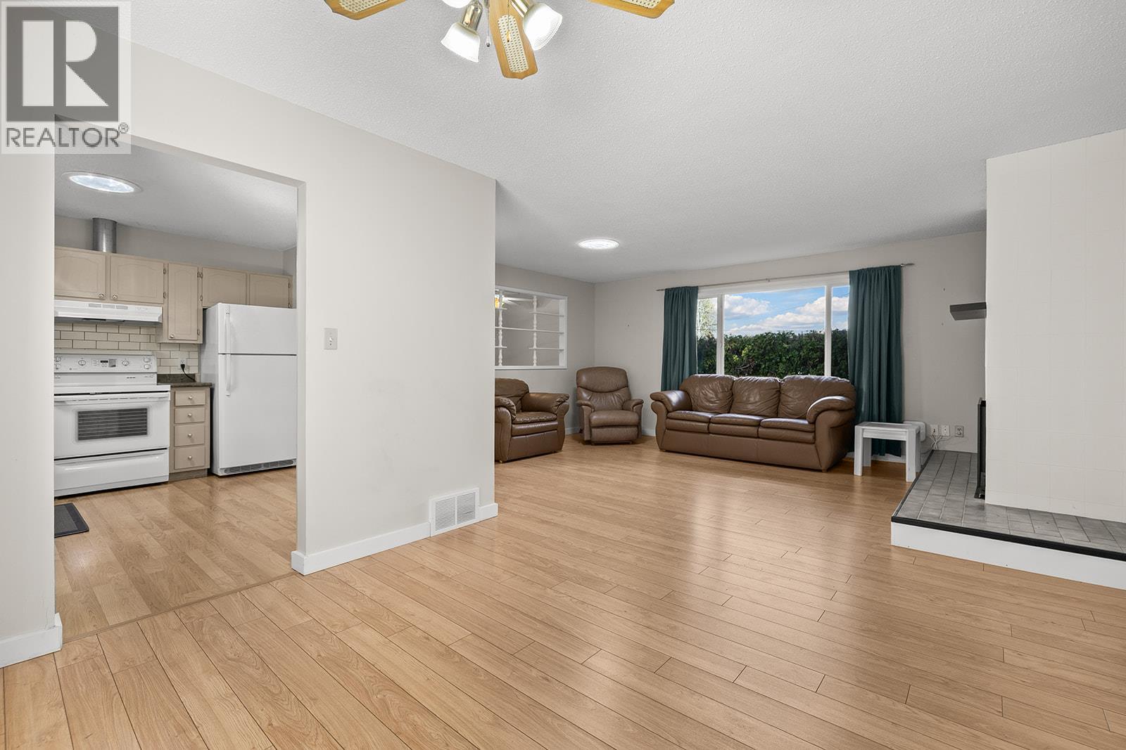 2085 Ruby Road