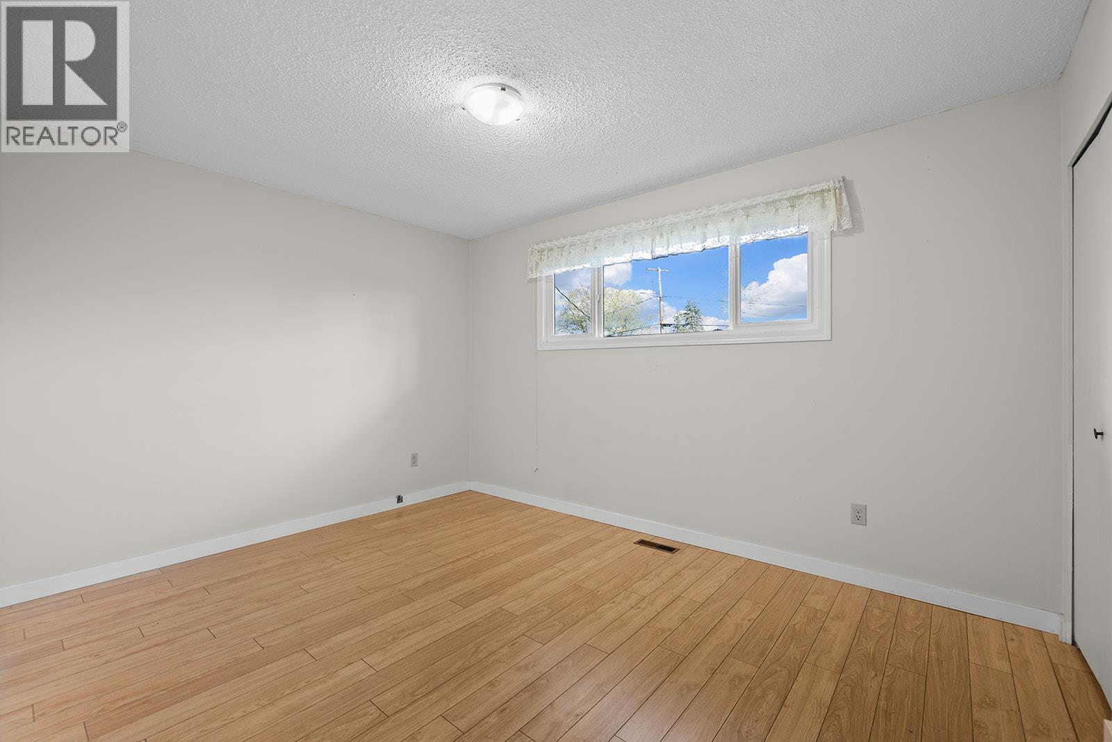 2085 Ruby Road