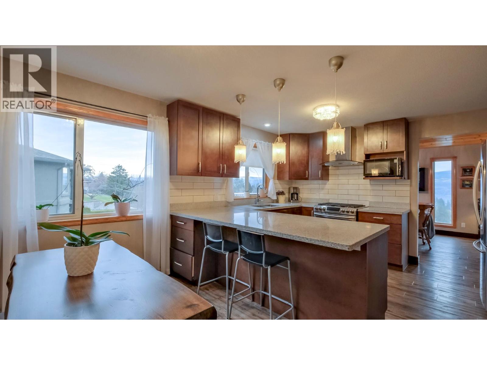 1108 Menu Road