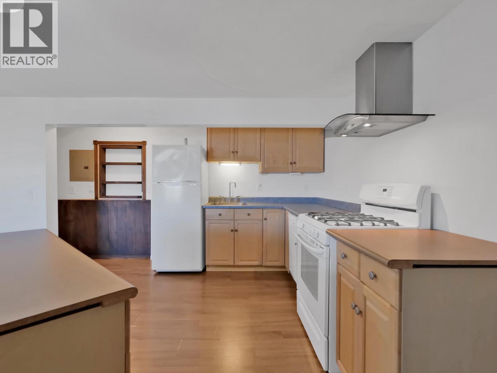 1108 Menu Road