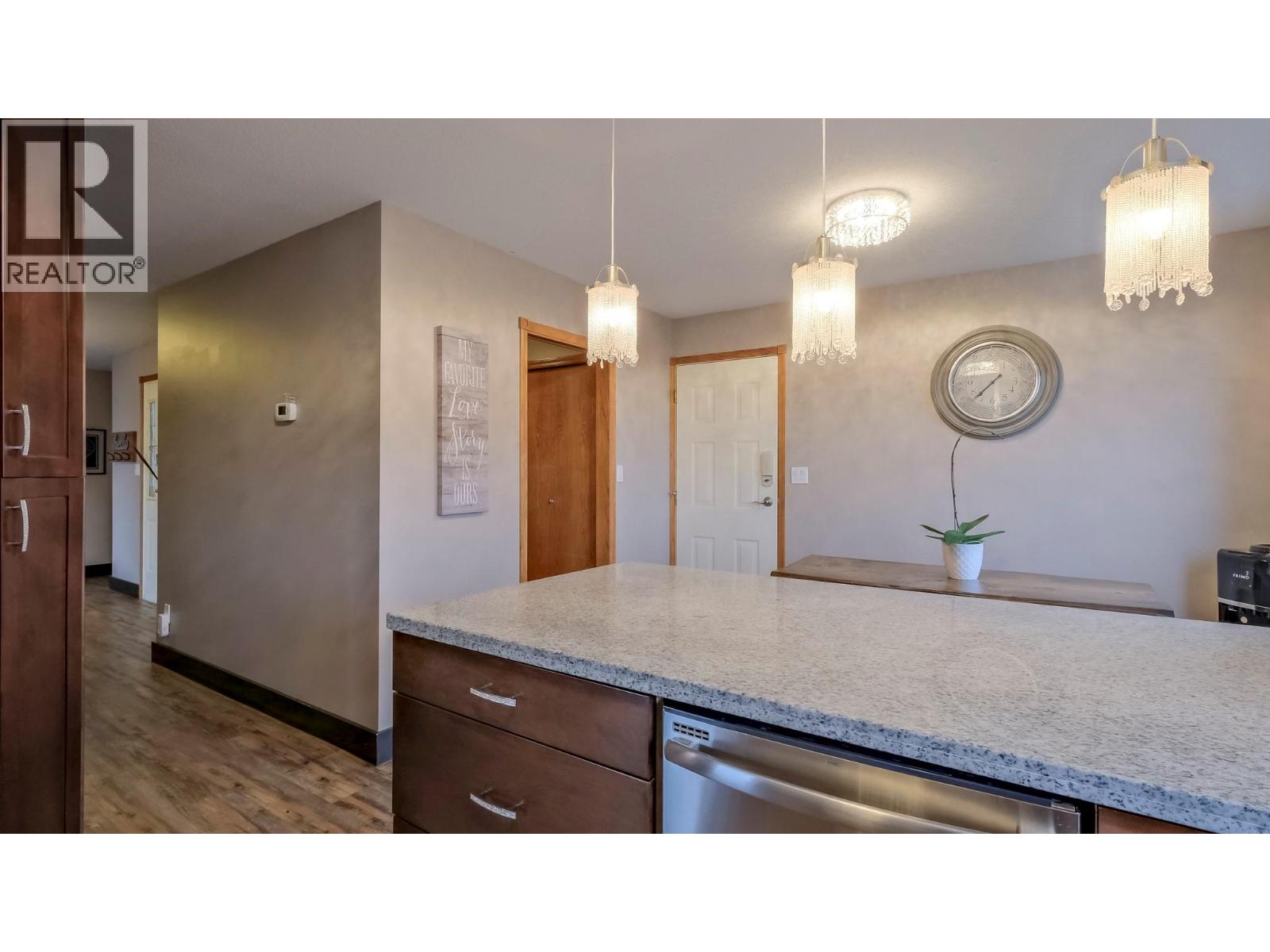 1108 Menu Road