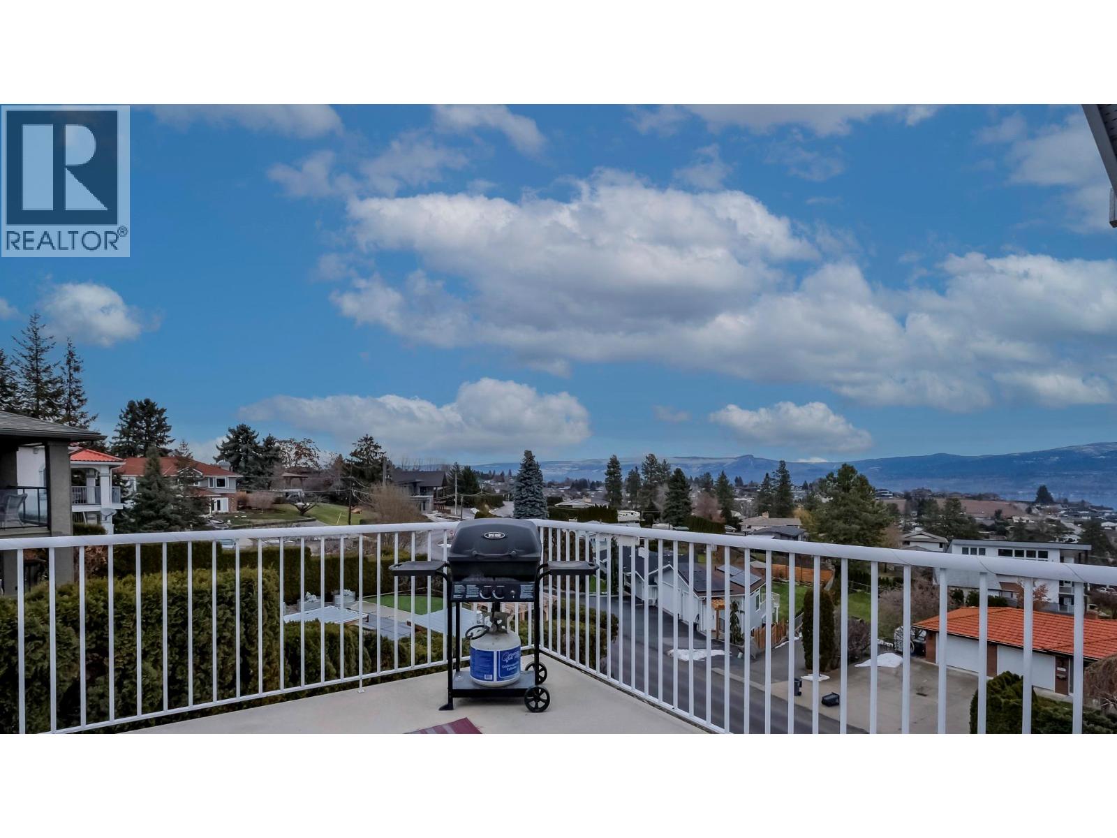 1108 Menu Road
