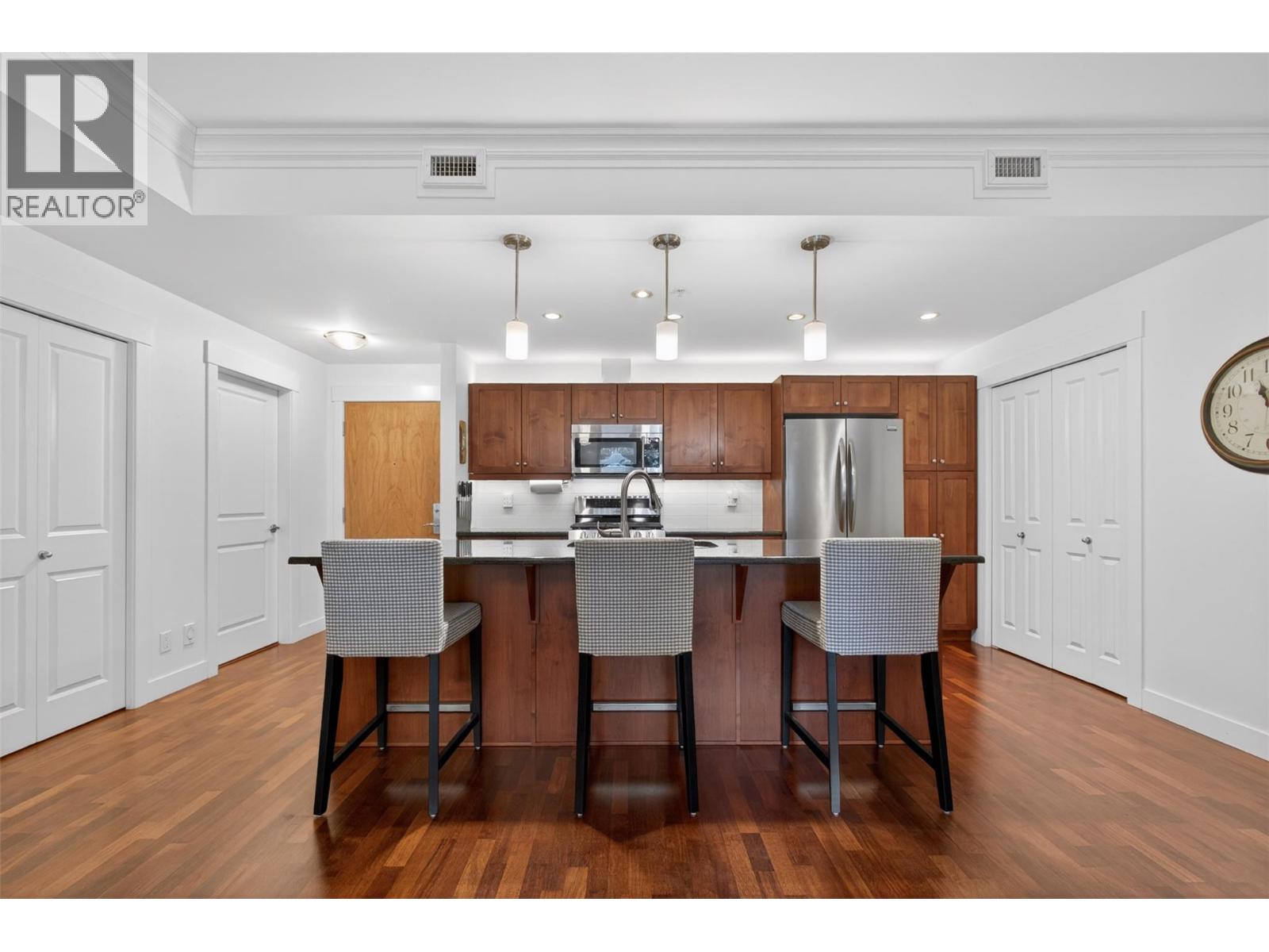 2901 Abbott Street Unit# 101