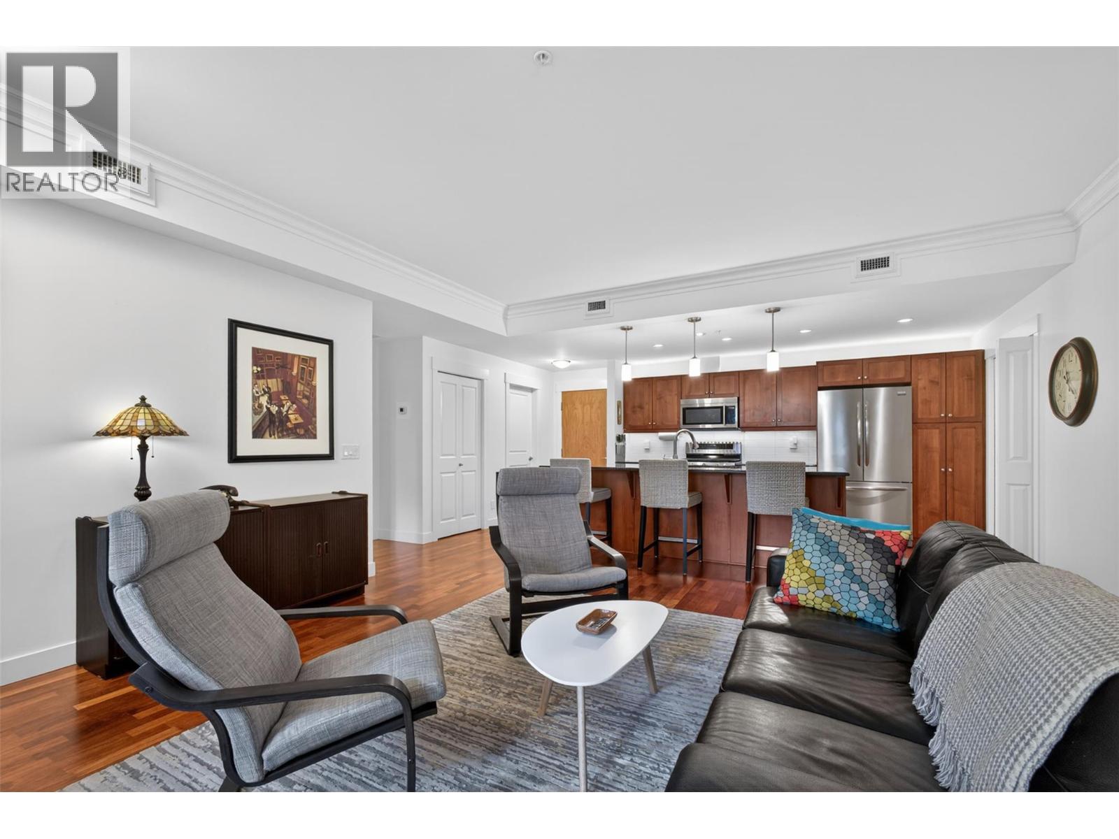 2901 Abbott Street Unit# 101