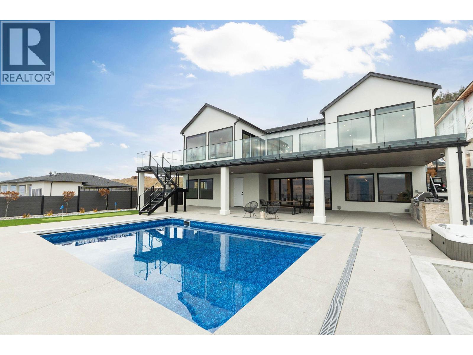 1327 Vineyard Drive