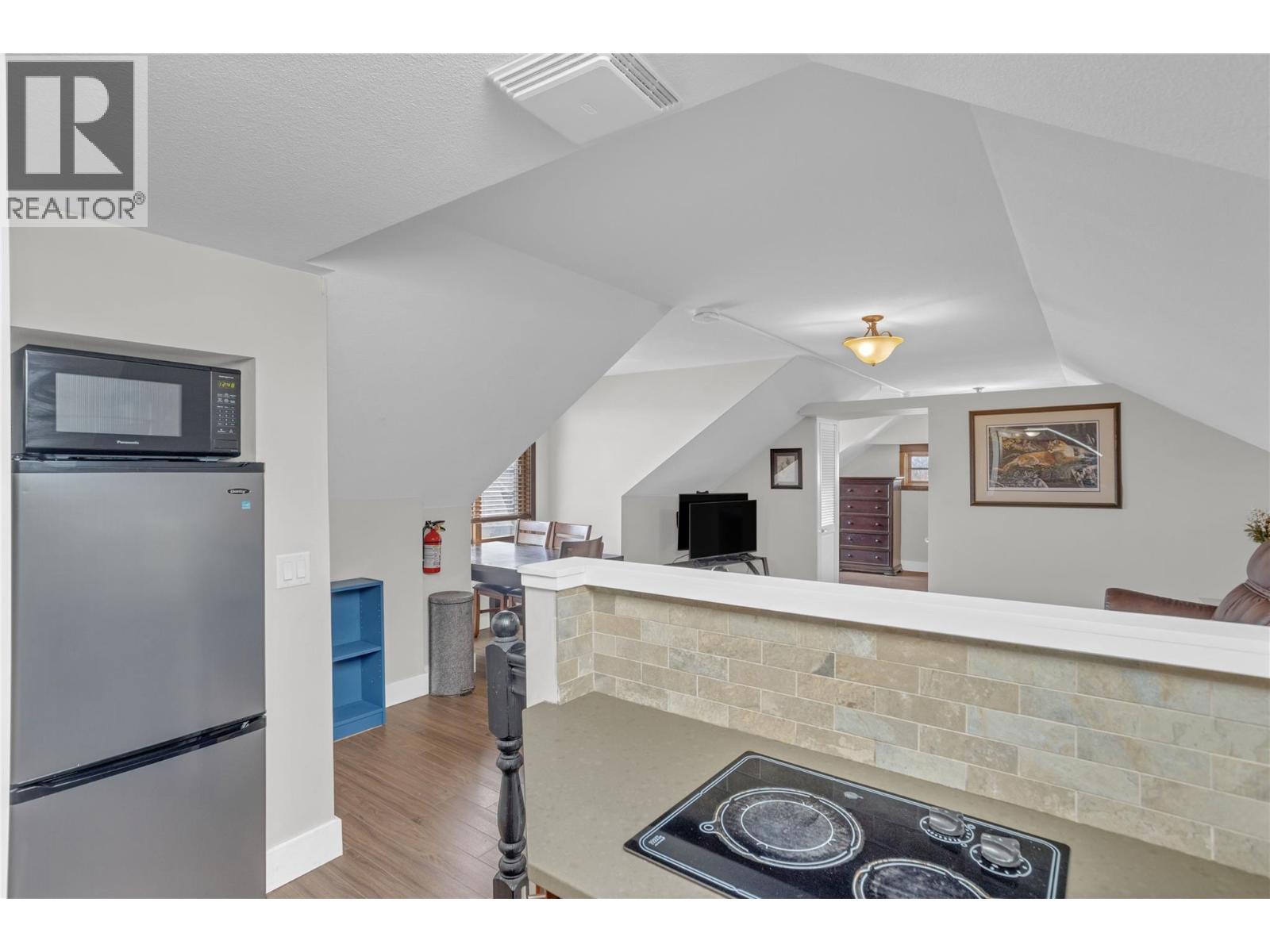 1208 Peak Point Drive