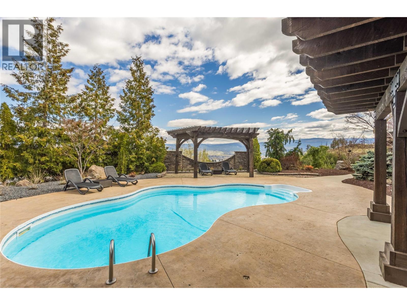 1208 Peak Point Drive