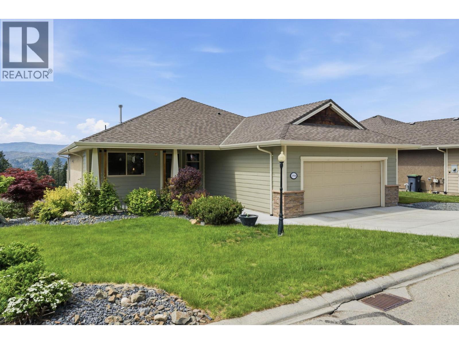 3516 Camelback Drive