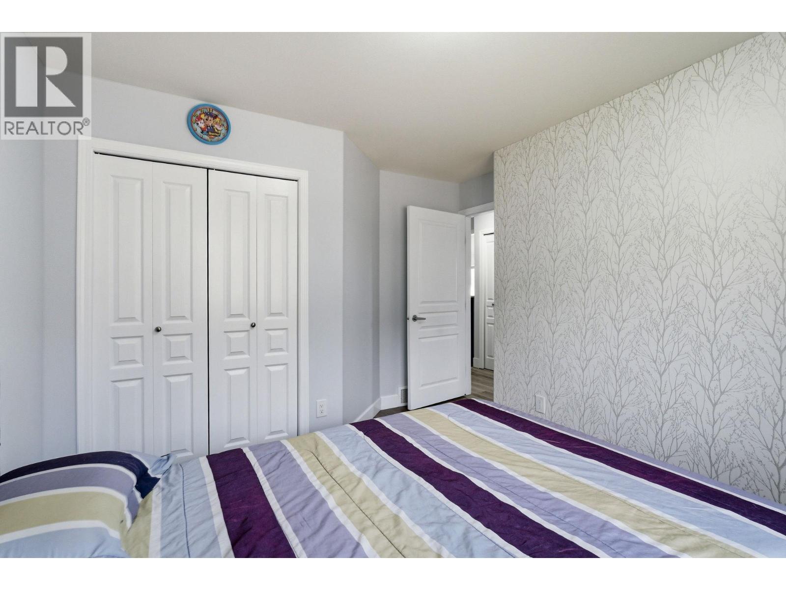 3516 Camelback Drive