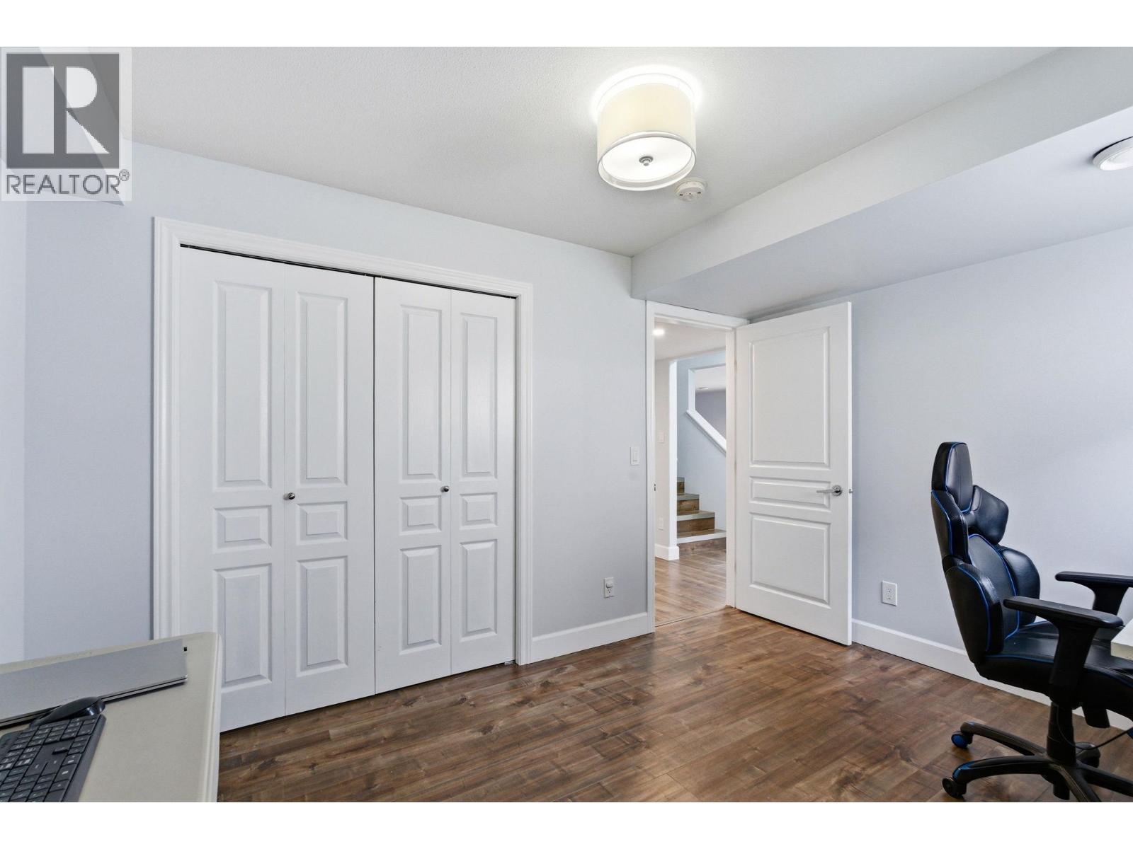 3516 Camelback Drive