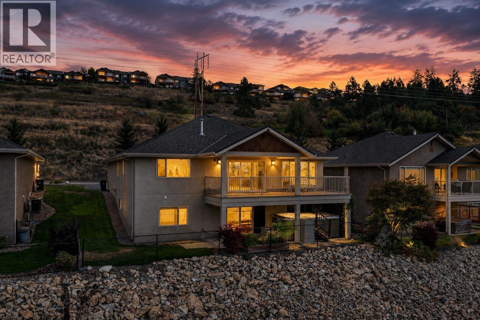 3516 Camelback Drive