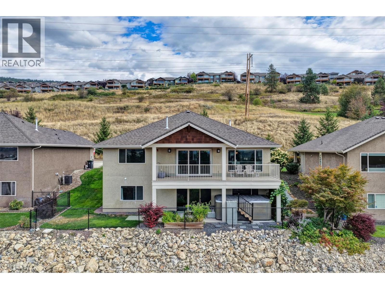 3516 Camelback Drive