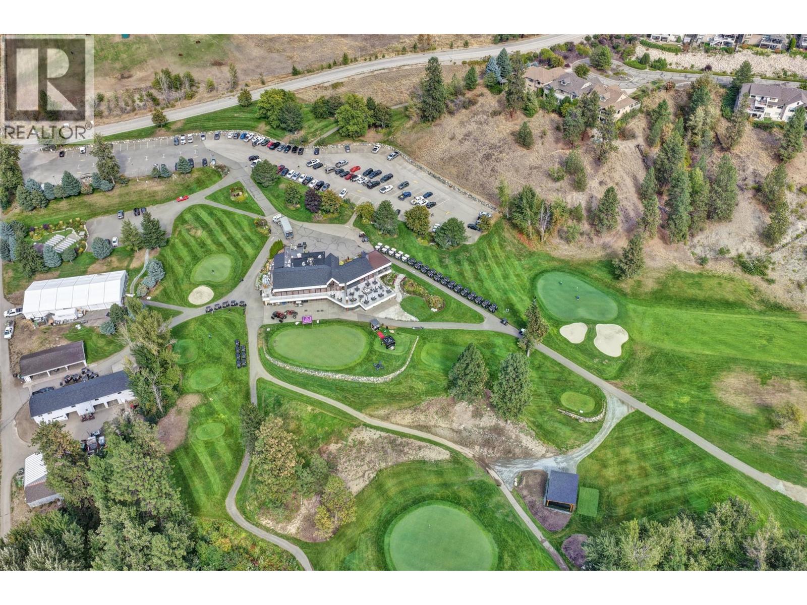 3516 Camelback Drive
