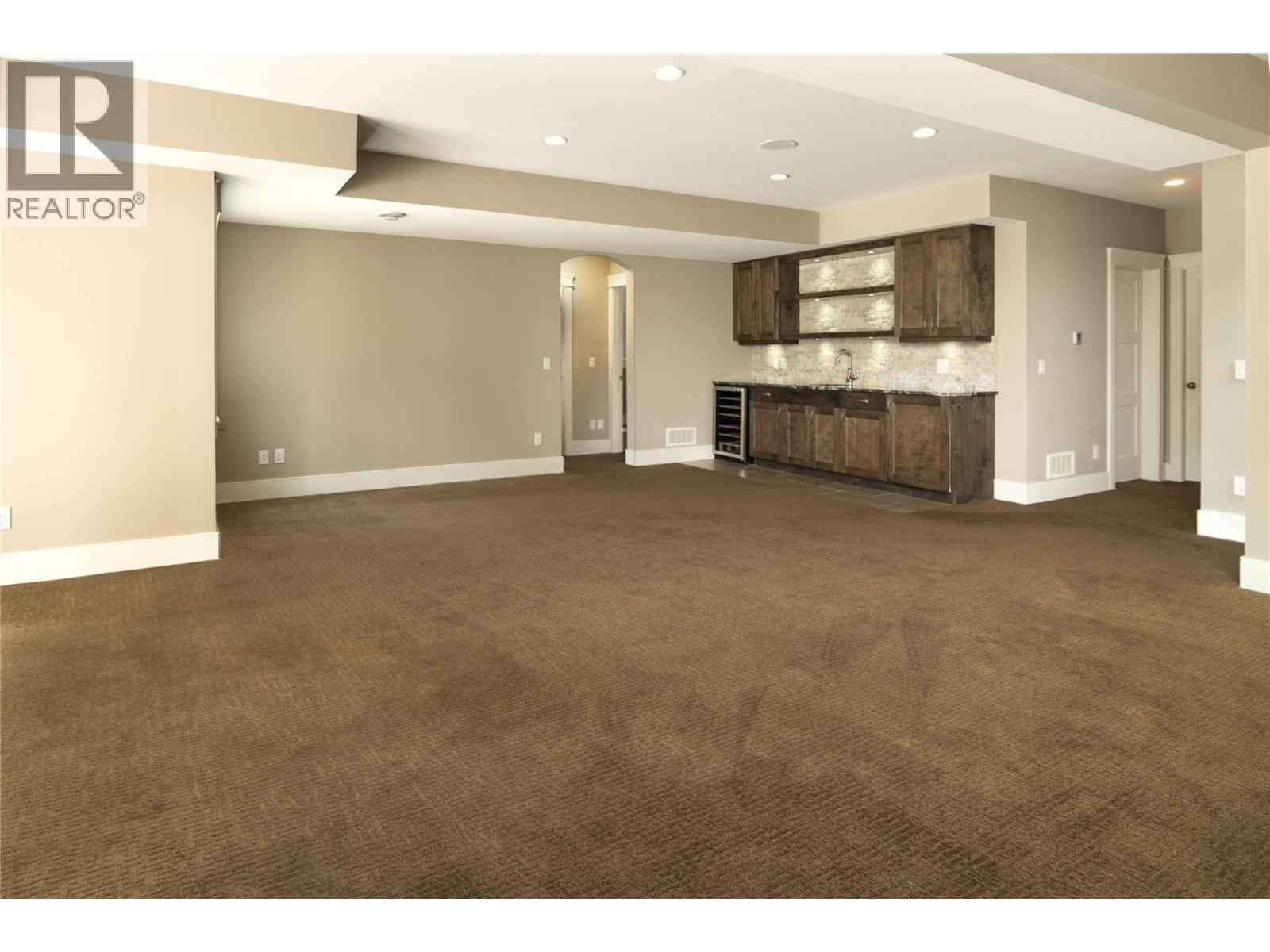 4149 Gallaghers Fairway S
