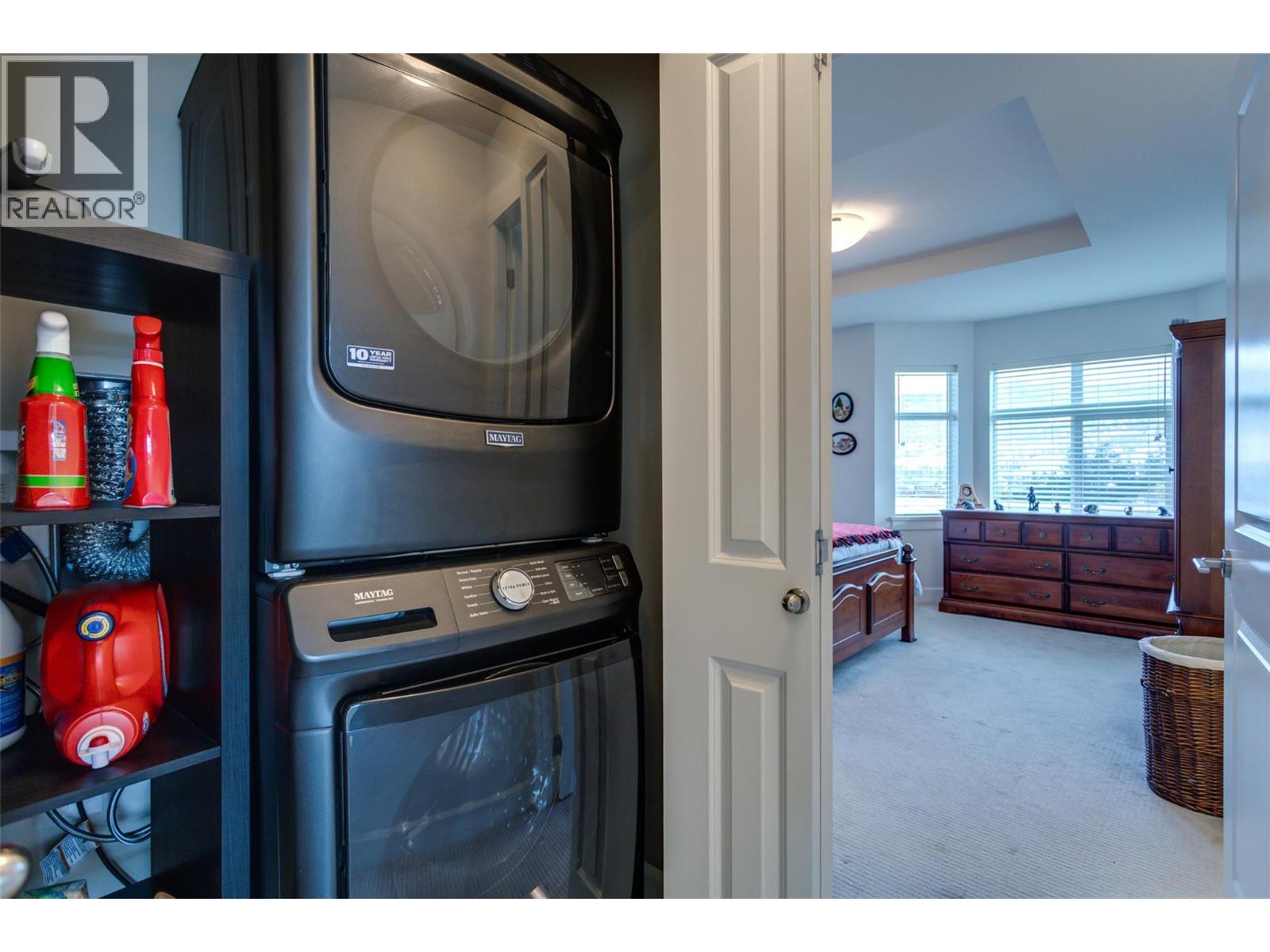 12875 Lake Hill Lane