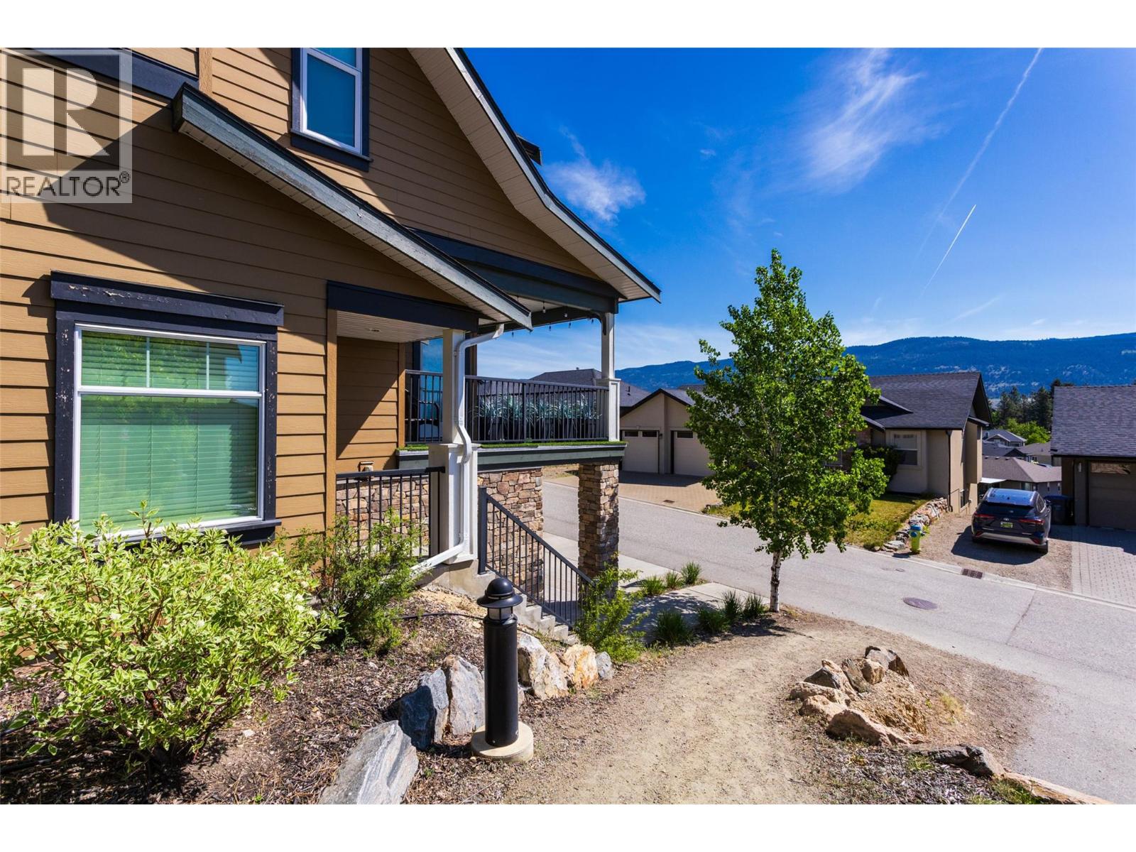 12875 Lake Hill Lane