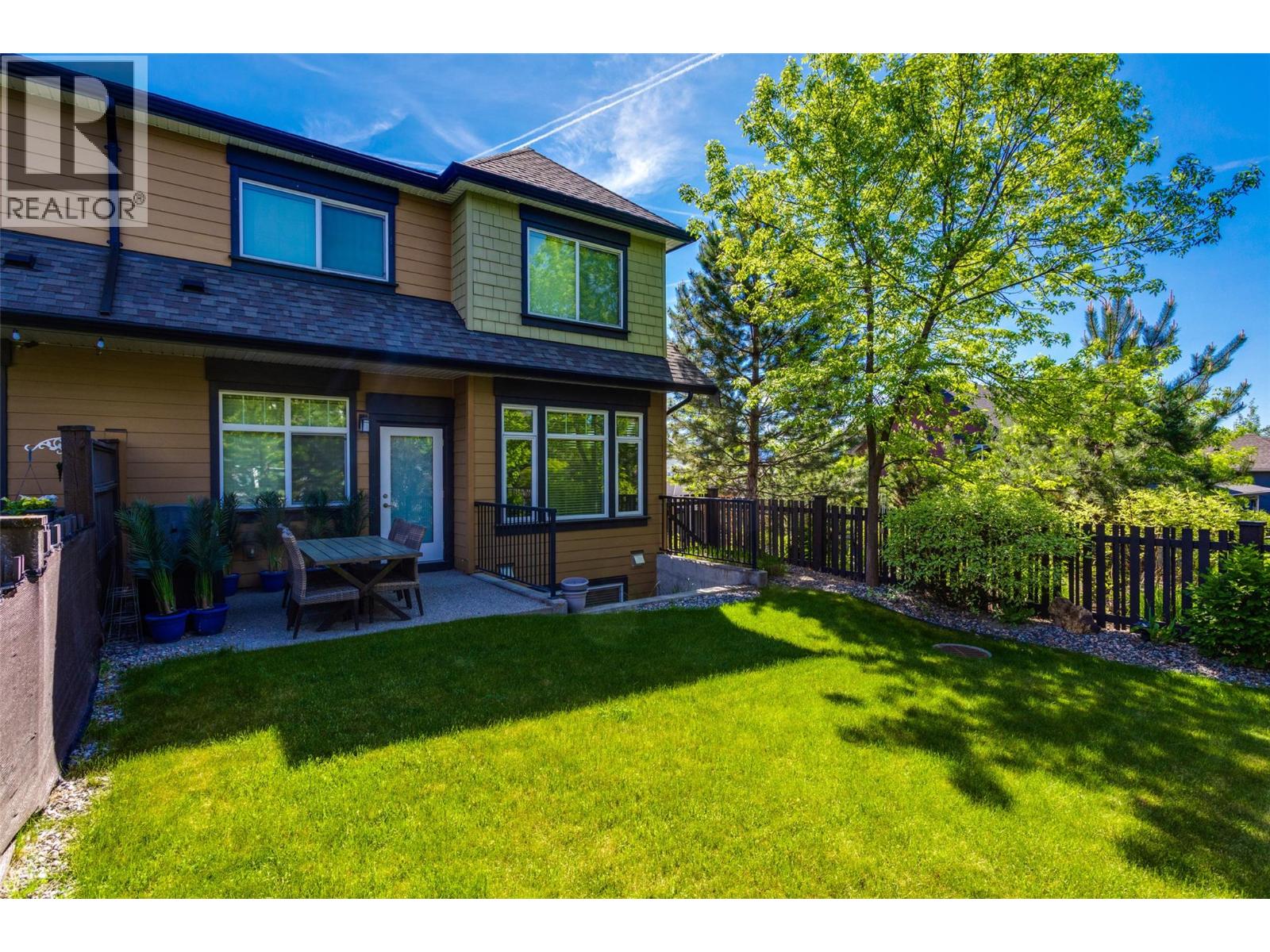 12875 Lake Hill Lane