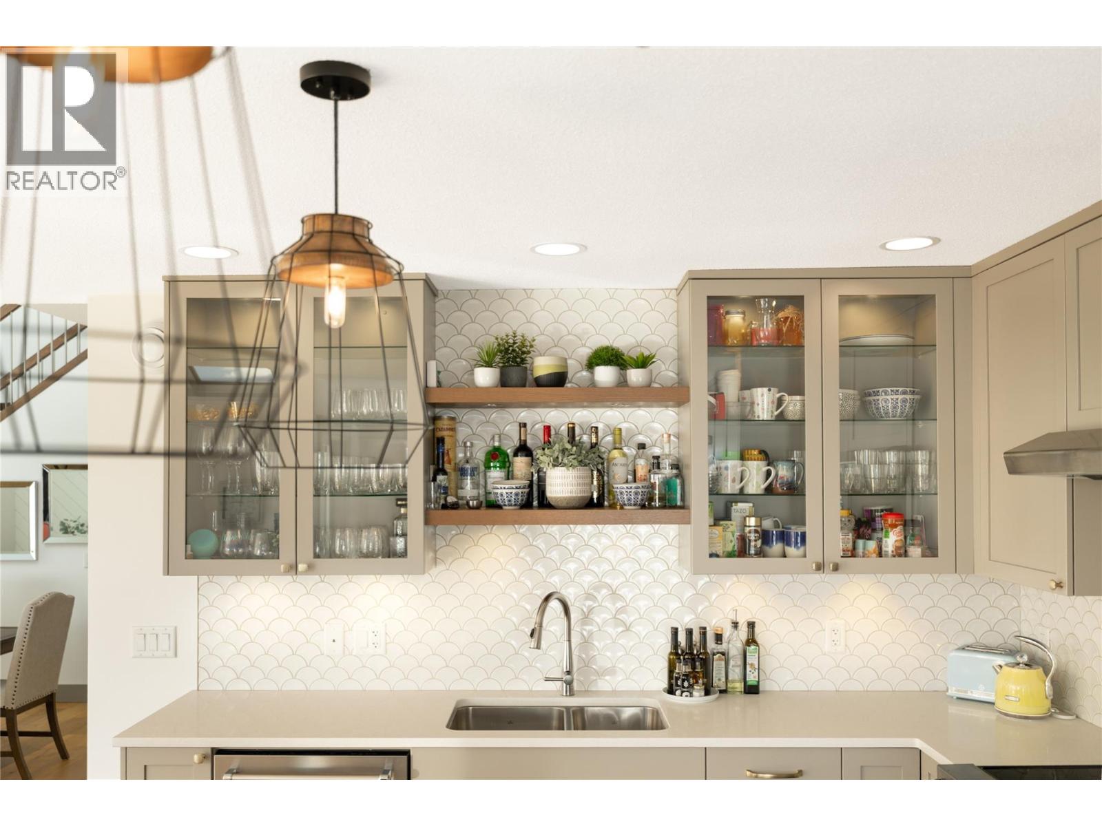 4004 Bluebird Road Unit# 305