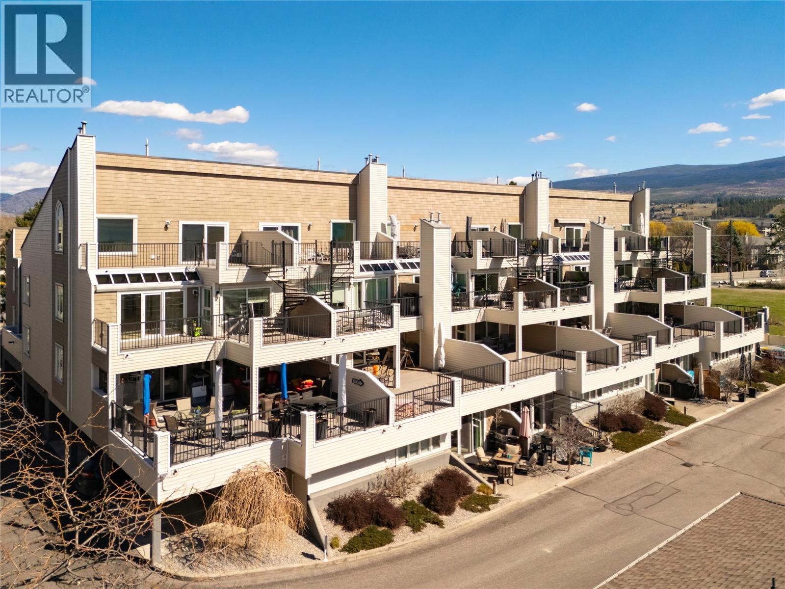 4004 Bluebird Road Unit# 305