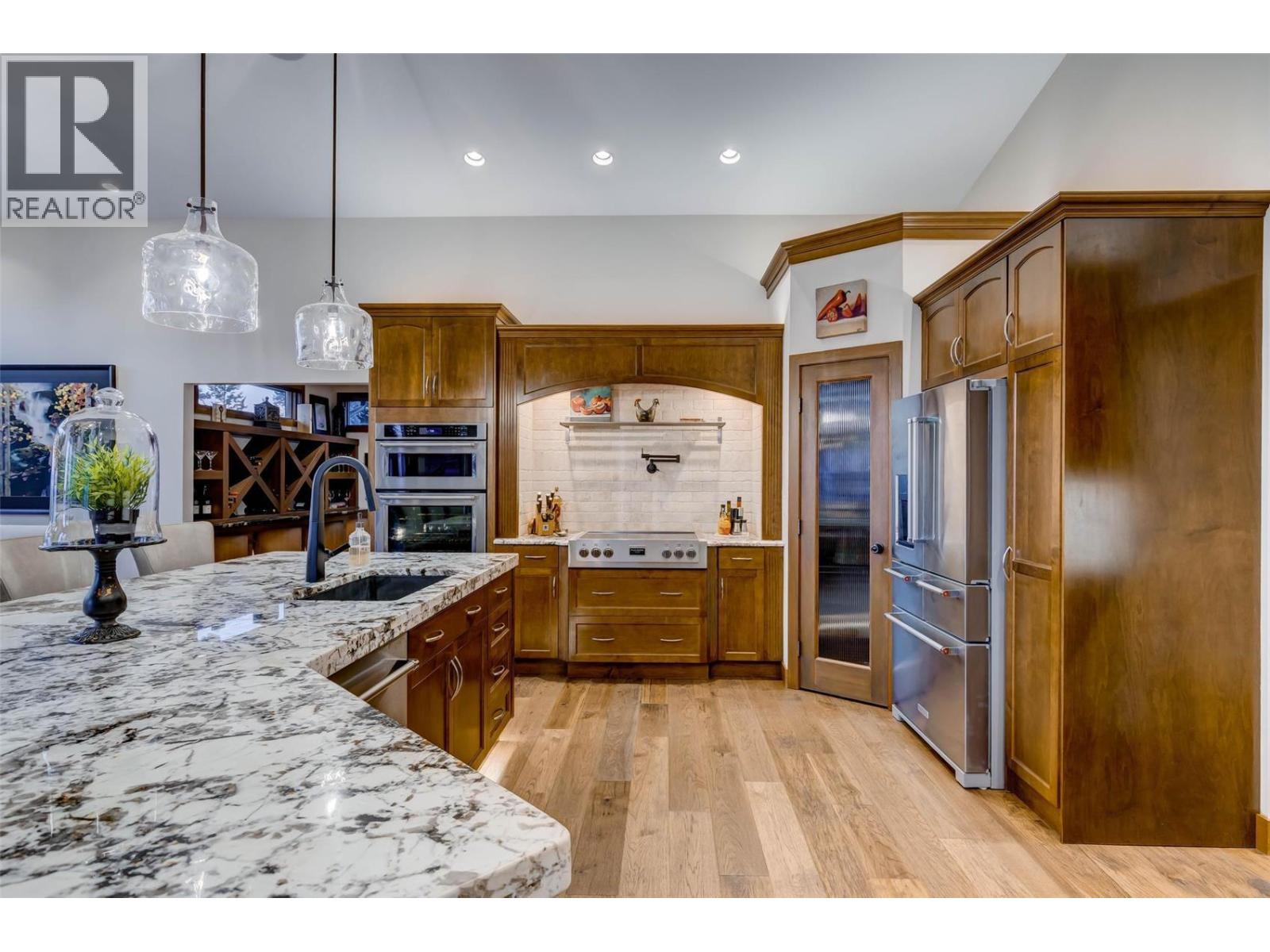 5757 Upper Booth Road N