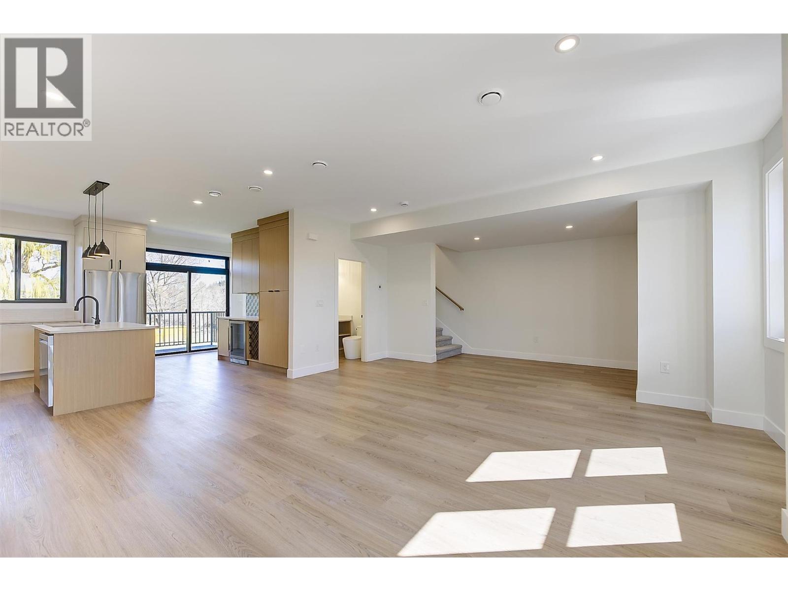 3590 Redecopp Road Unit# 4