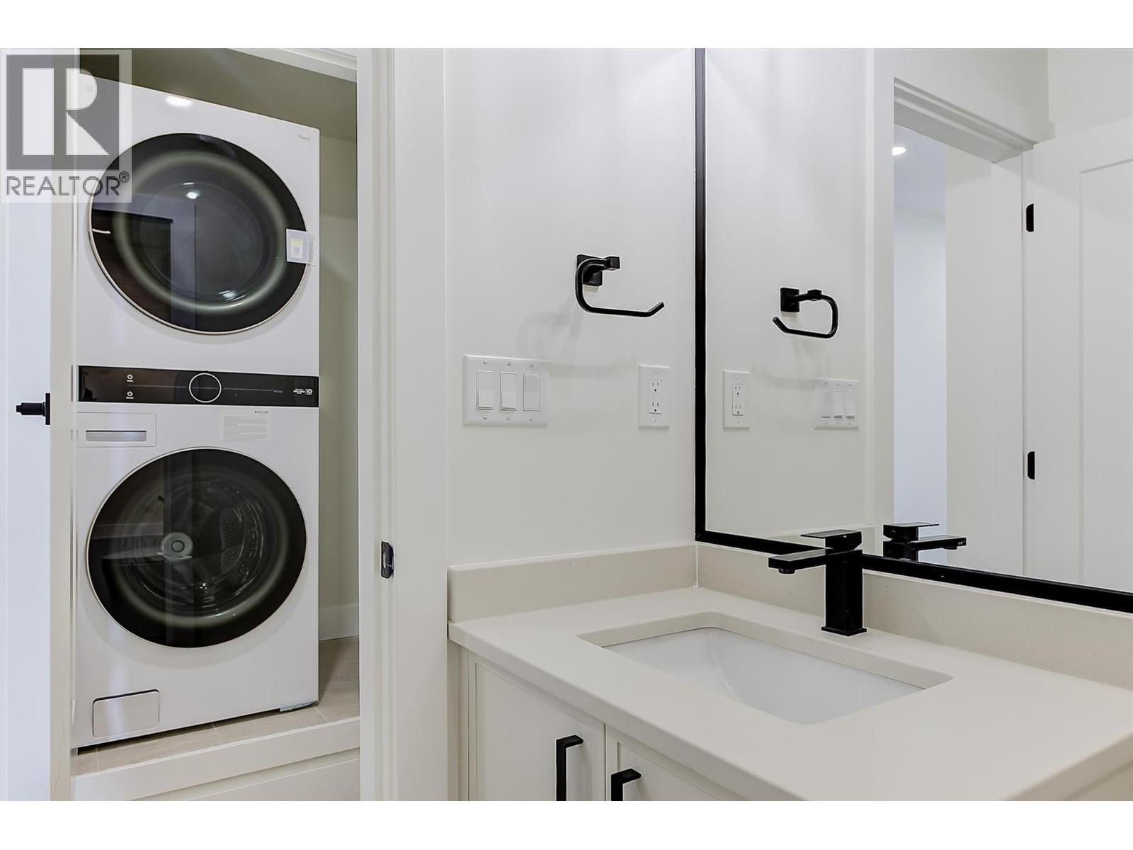 3590 Redecopp Road Unit# 4