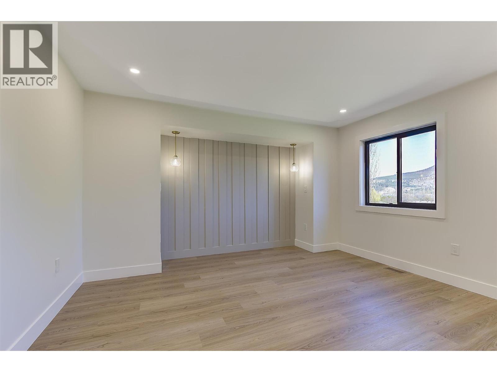 3590 Redecopp Road Unit# 4