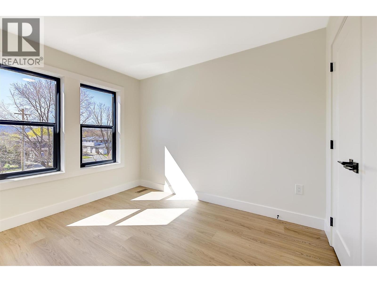 3590 Redecopp Road Unit# 4