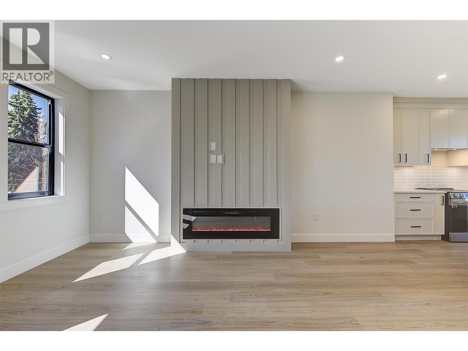 3590 Redecopp Road Unit# 4