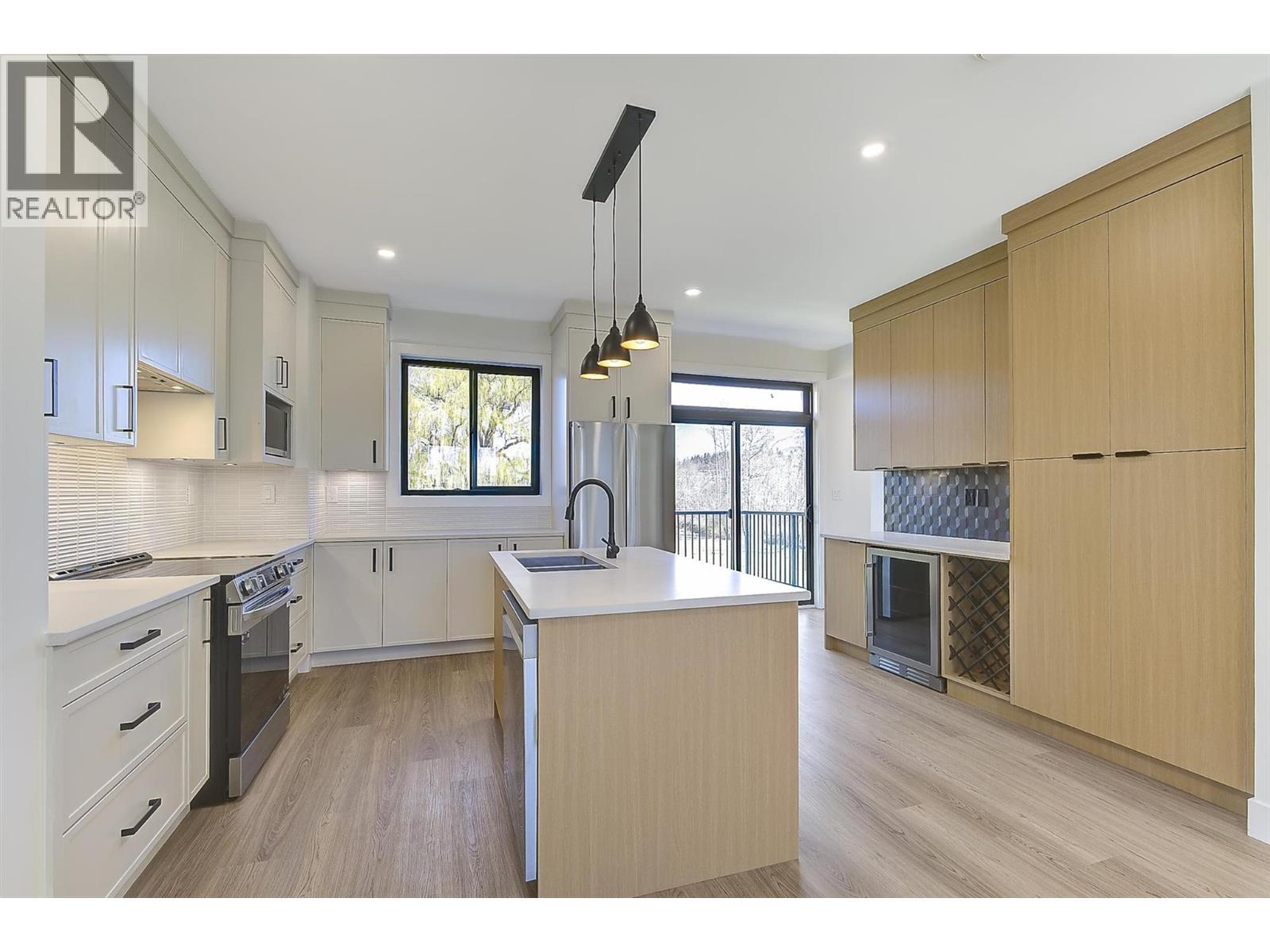 3590 Redecopp Road Unit# 4