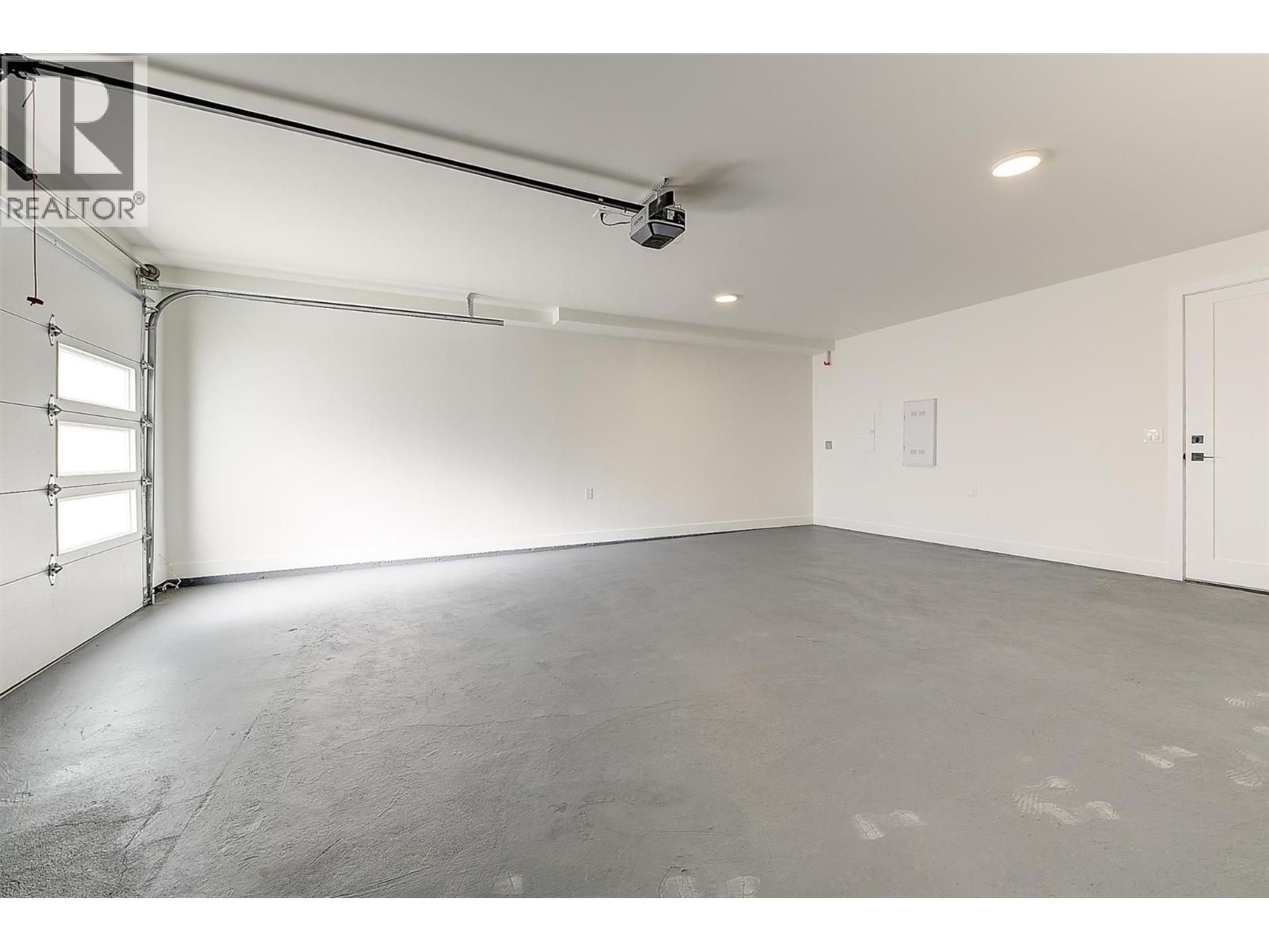 3590 Redecopp Road Unit# 4