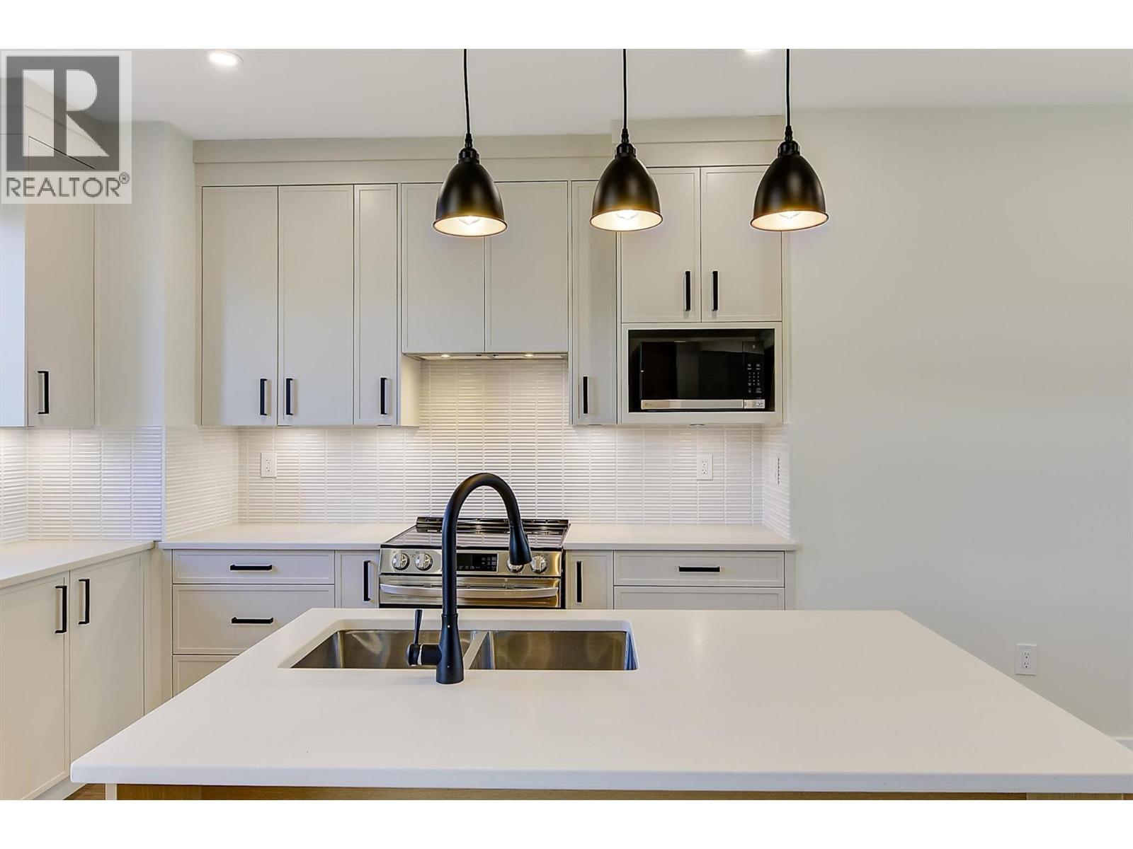 3590 Redecopp Road Unit# 6