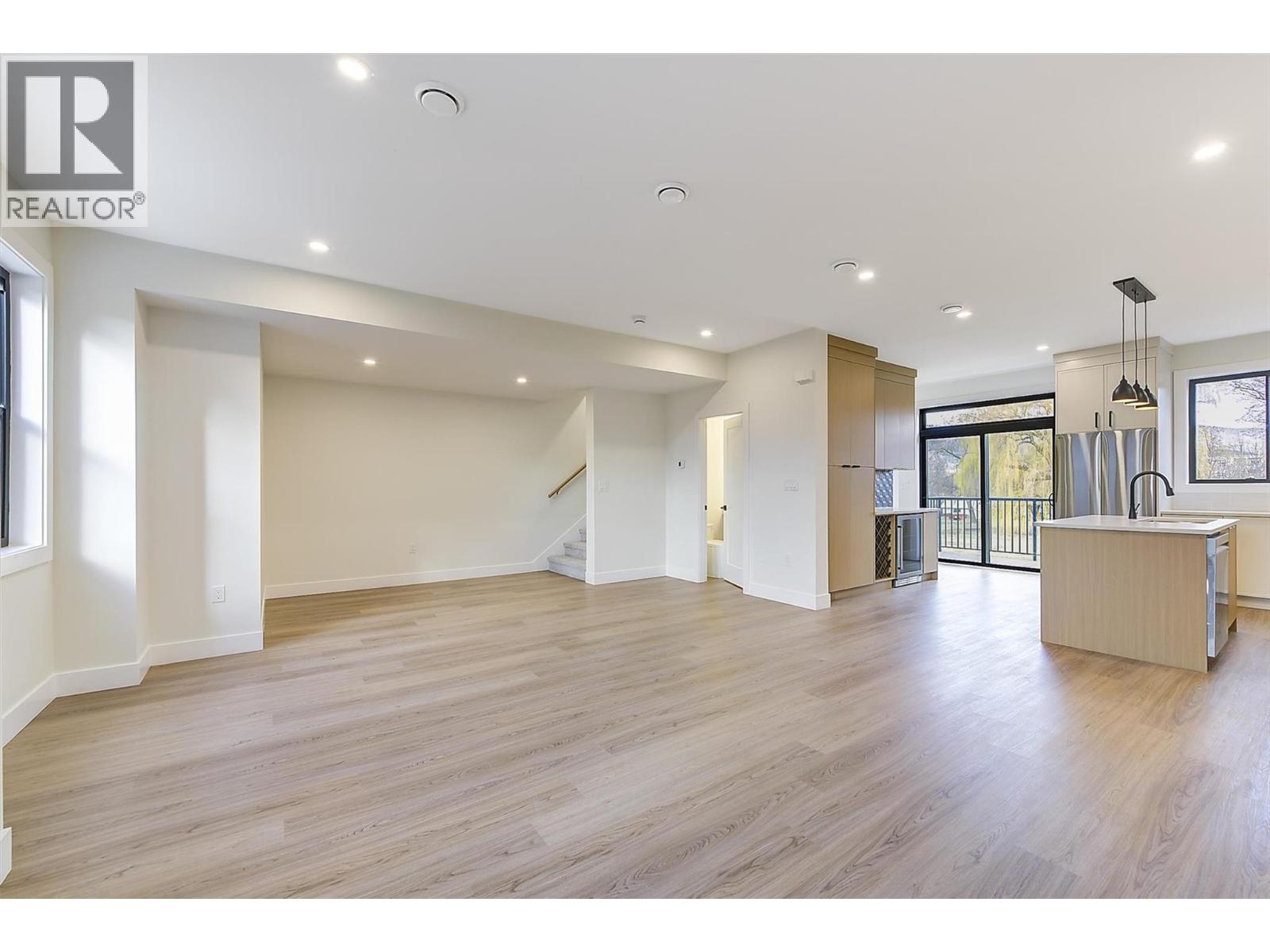 3590 Redecopp Road Unit# 6