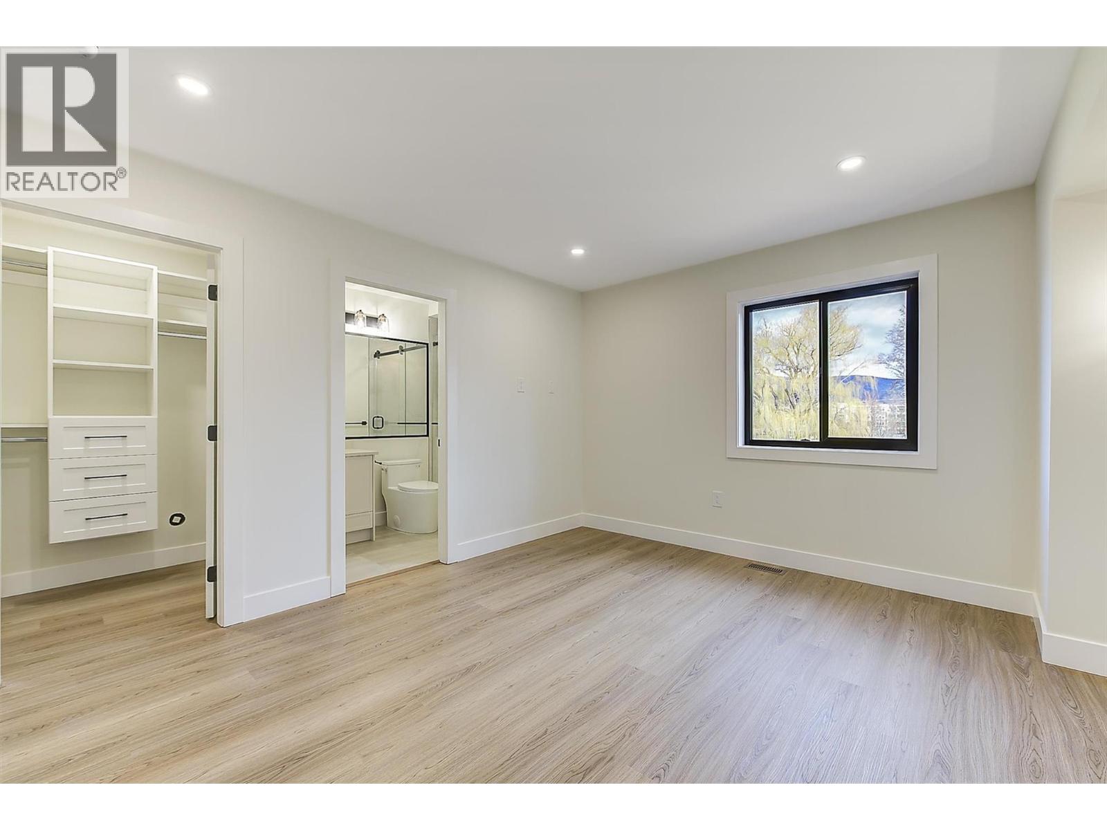 3590 Redecopp Road Unit# 6