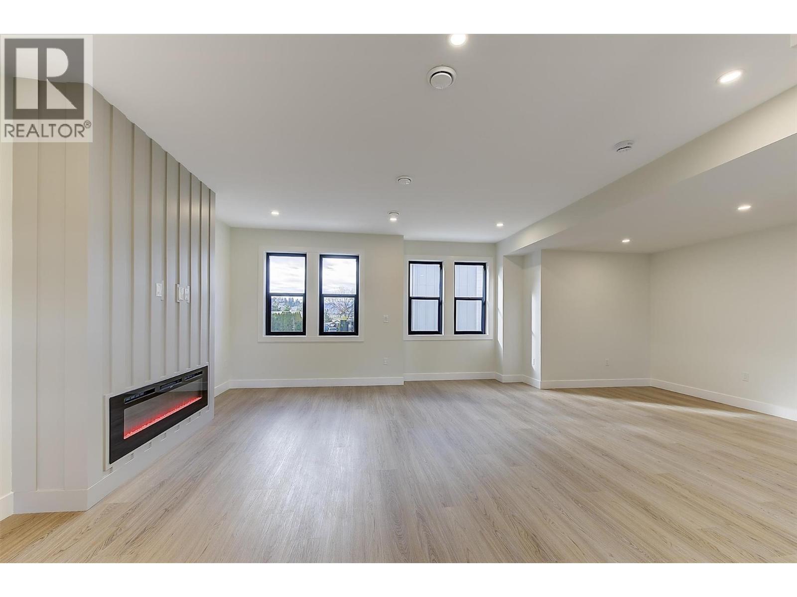 3590 Redecopp Road Unit# 6