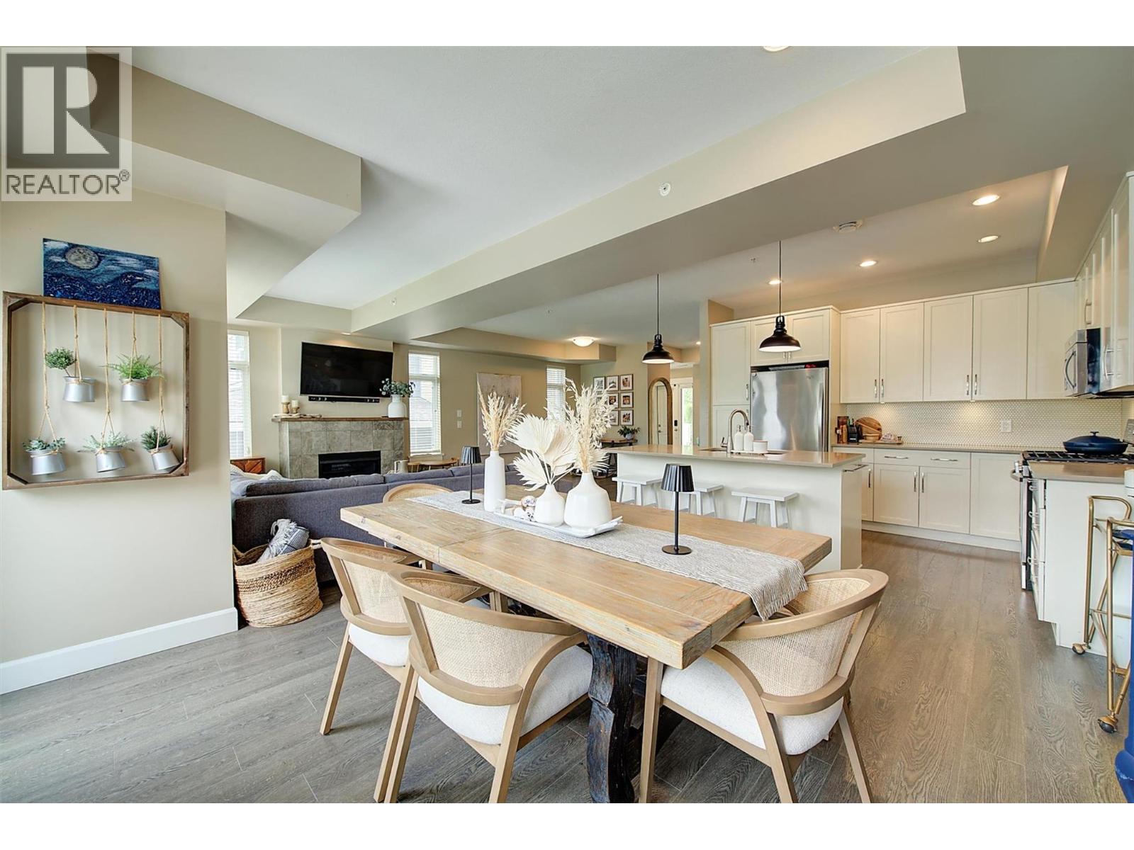 12850 Stillwater Court Unit# 11