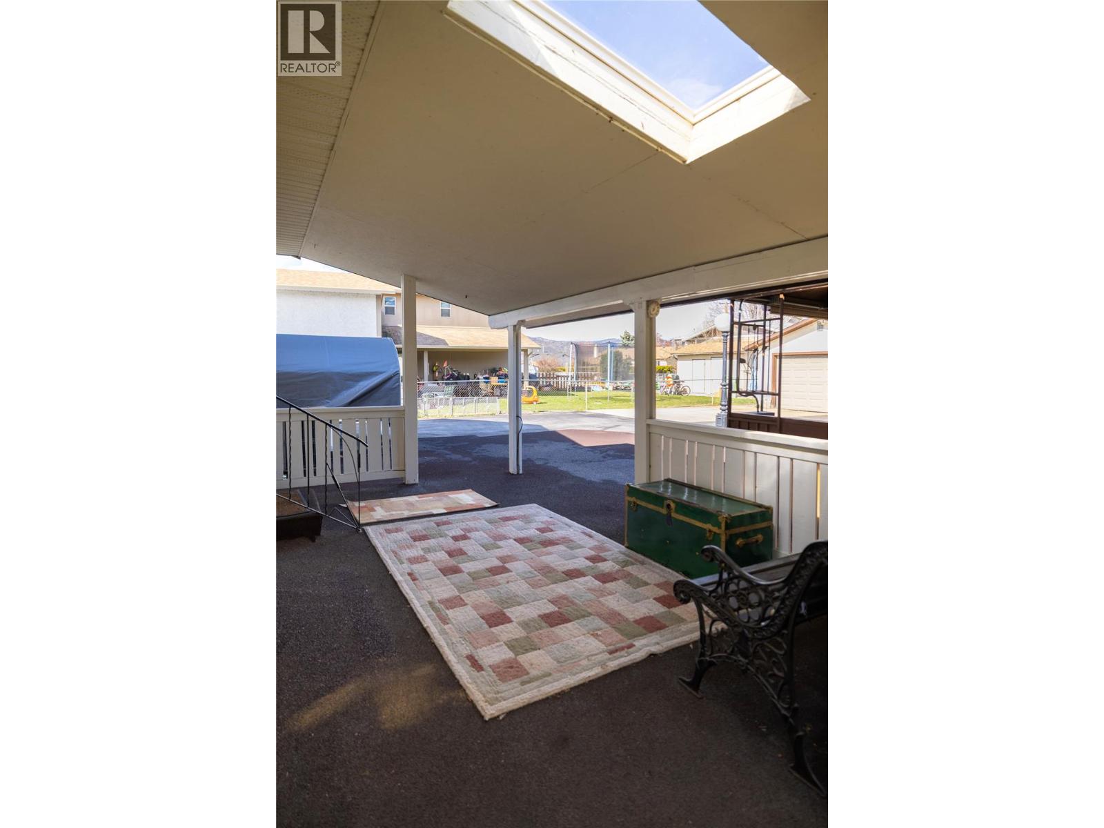 250 Hillaby Avenue