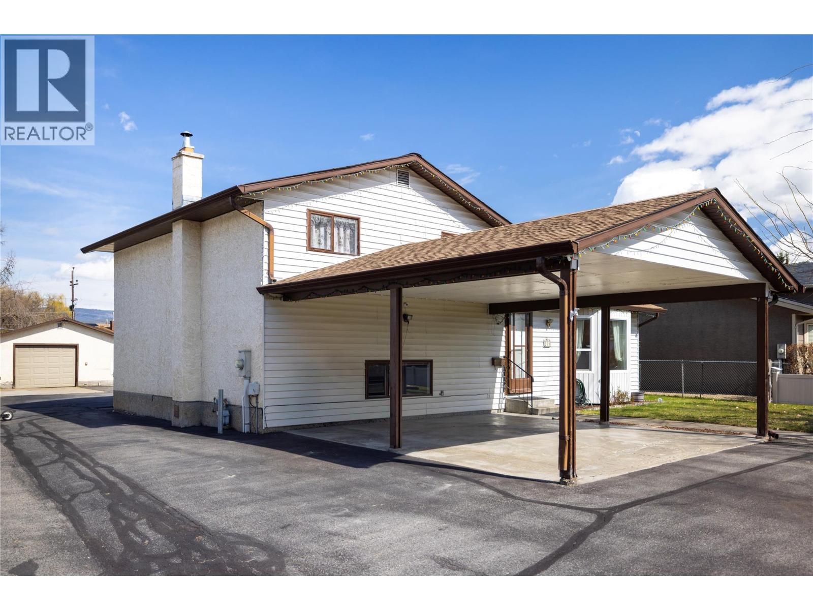 250 Hillaby Avenue
