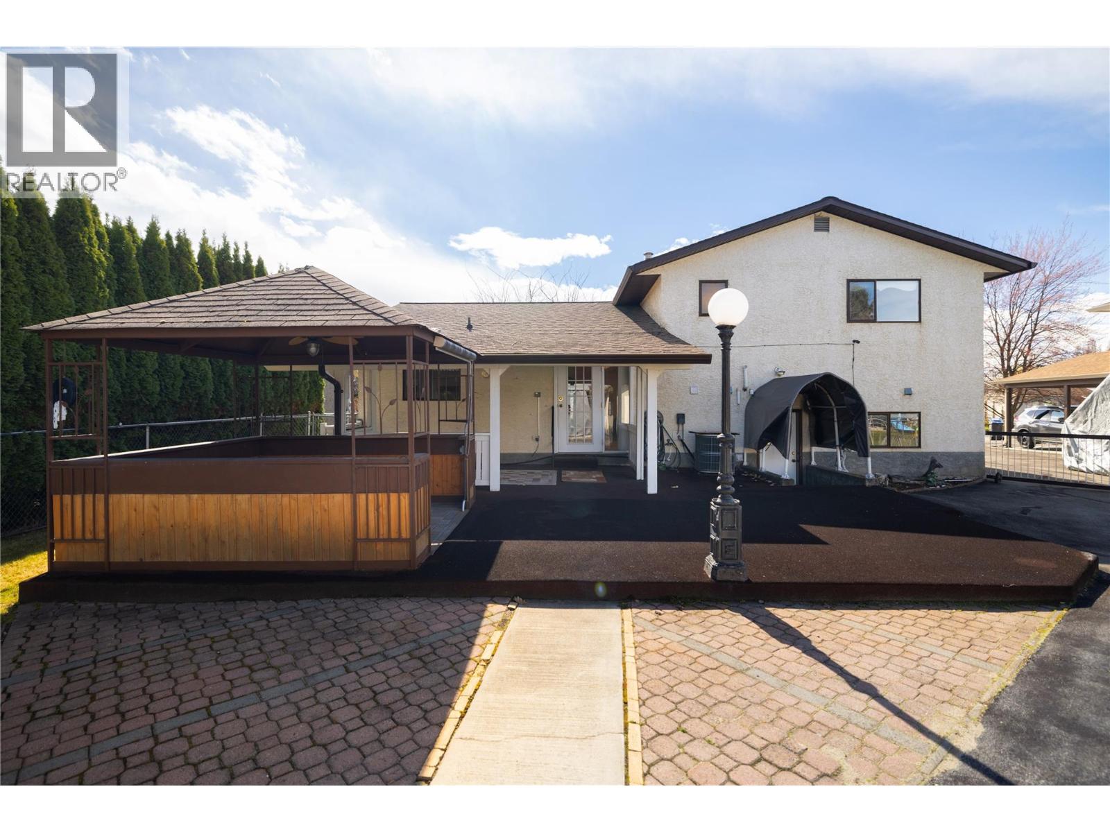 250 Hillaby Avenue