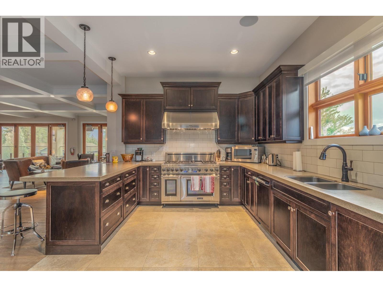 2171 Mimosa Drive