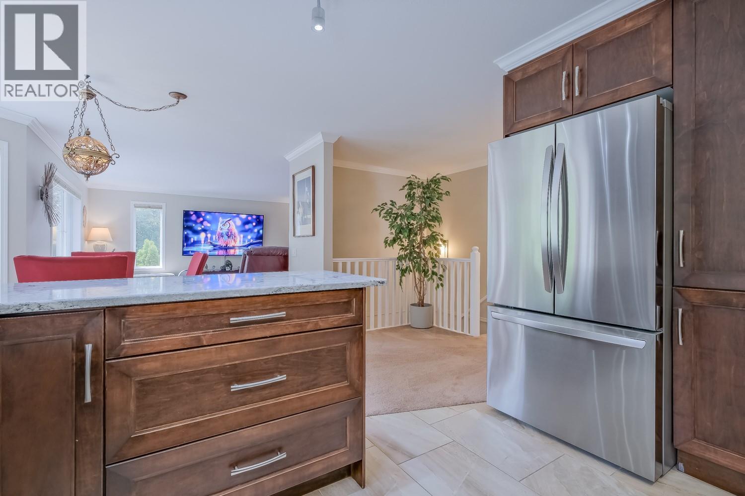 842 Raymer Road
